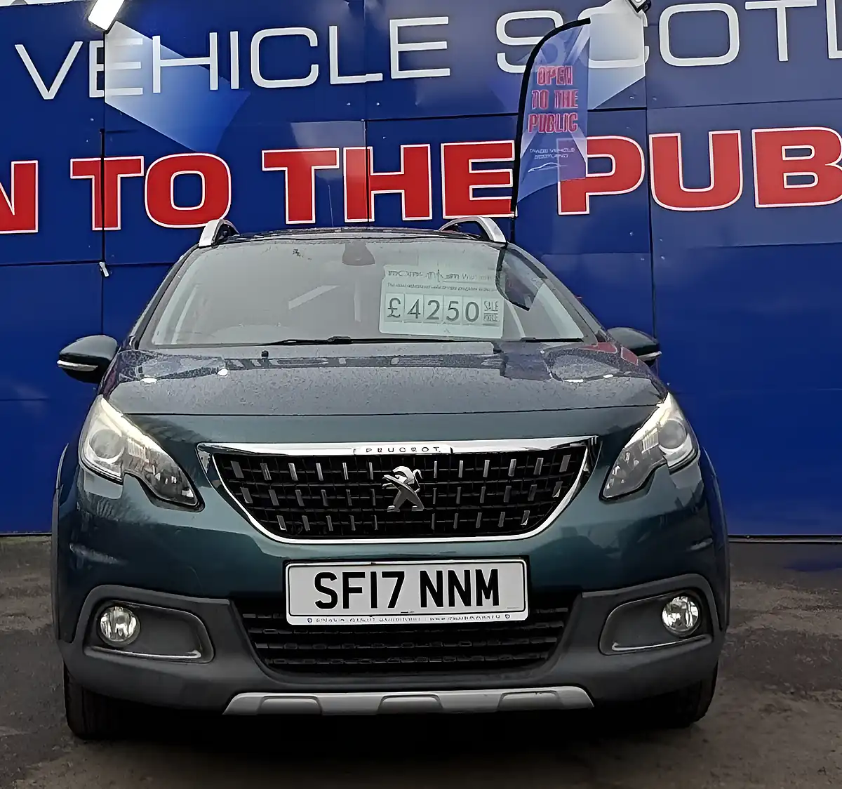 Used 2017 Peugeot 2008 Allure Green - Interior and Exterior details 4