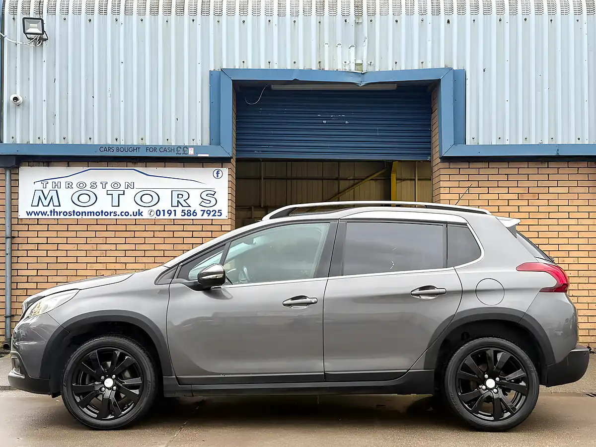 Used 2017 Peugeot 2008 Allure Grey - Interior and Exterior details 5