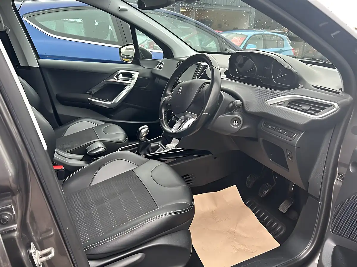 Used 2017 Peugeot 2008 Allure Grey - Interior and Exterior details 3