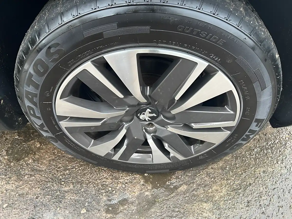 Used 2017 Peugeot 2008 Allure Grey - Interior and Exterior details 8