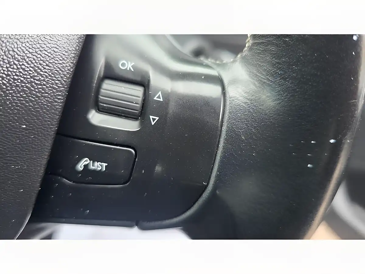 Used 2017 Peugeot 2008 Allure Grey - Interior and Exterior details 20