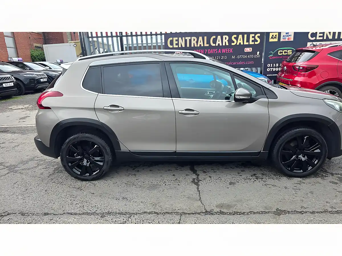 Used 2017 Peugeot 2008 Allure Grey - Interior and Exterior details 4