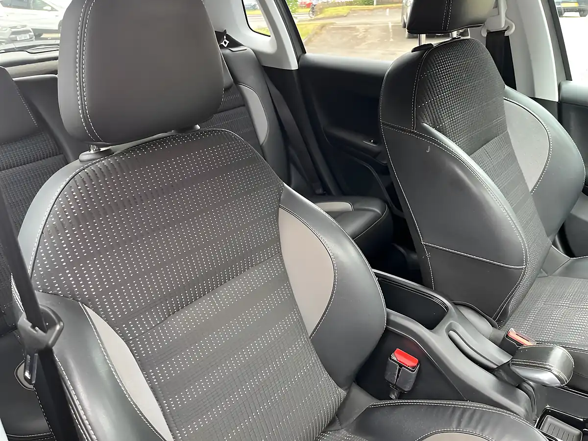 Used 2017 Peugeot 2008 Allure Grey - Interior and Exterior details 13
