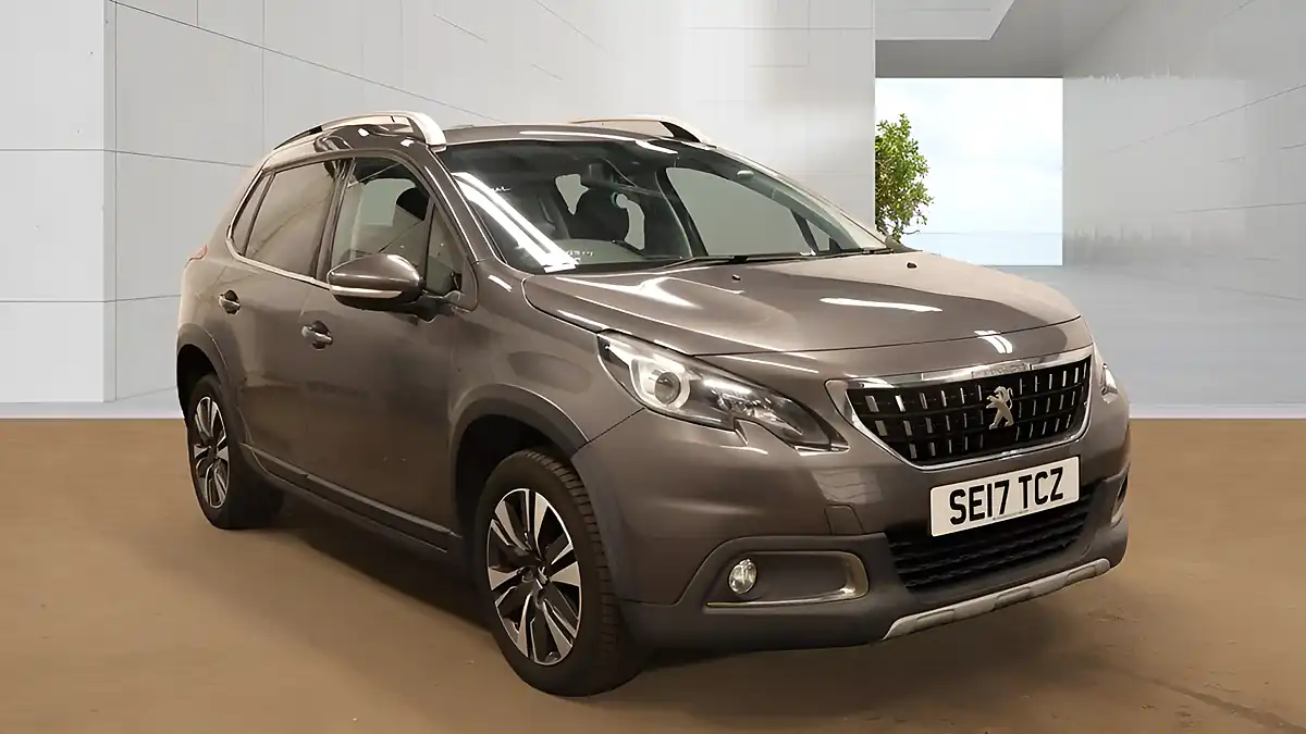 Used 2017 Peugeot 2008 Allure Grey - Front View