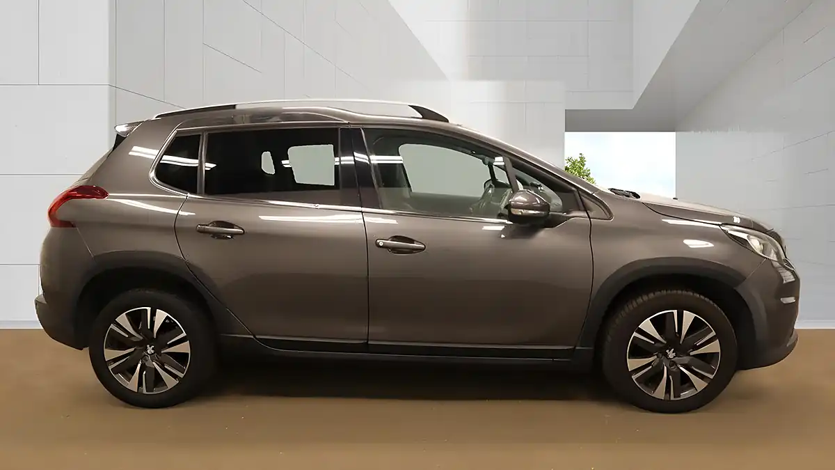 Used 2017 Peugeot 2008 Allure Grey - Interior and Exterior details 5