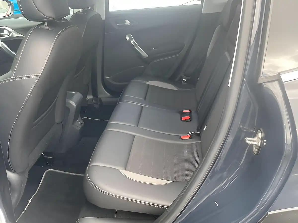 Used 2017 Peugeot 2008 Allure Grey - Interior and Exterior details 16