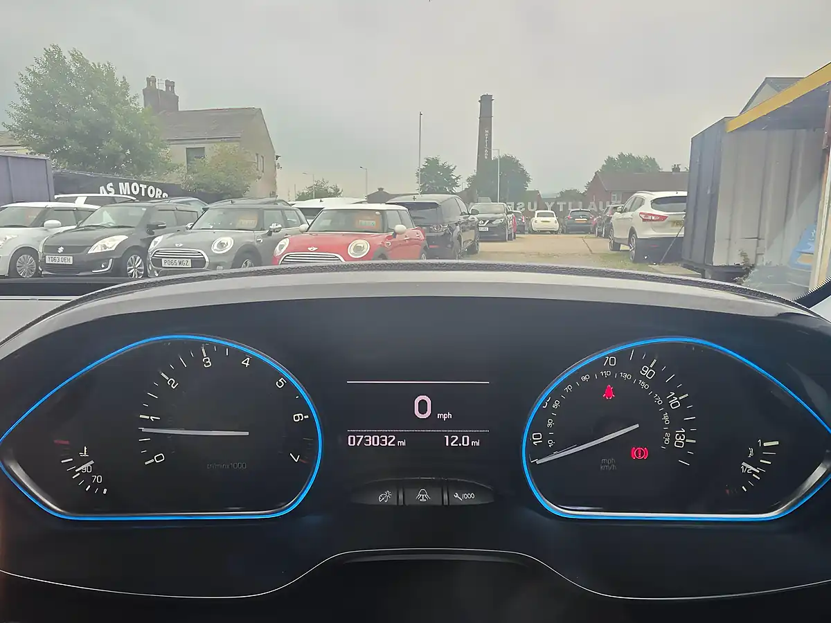 Used 2017 Peugeot 2008 Allure Grey - Interior and Exterior details 10