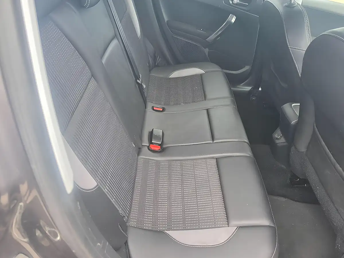 Used 2017 Peugeot 2008 Allure Grey - Interior and Exterior details 13