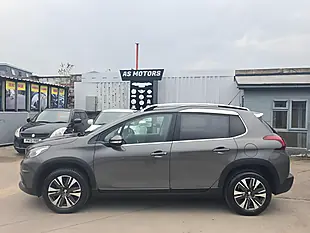 Used 2017 Peugeot 2008 Allure Grey - Interior and Exterior details 4