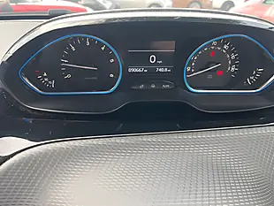 Used 2017 Peugeot 2008 Allure Grey - Interior and Exterior details 8