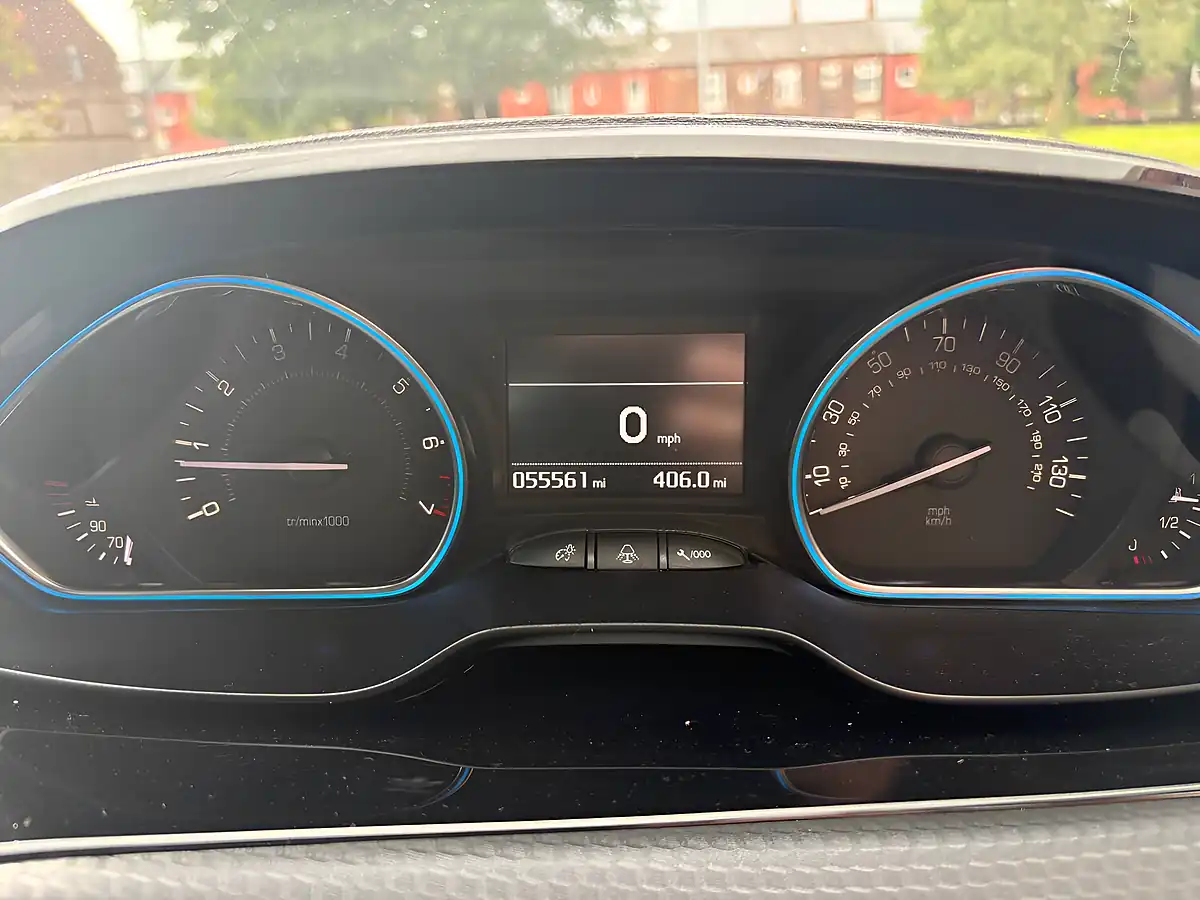 Used 2017 Peugeot 2008 Allure Grey - Interior and Exterior details 13