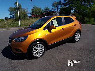 Used 2017 Peugeot 2008 Allure Platinum Grey Metallic - Interior and Exterior details 13
