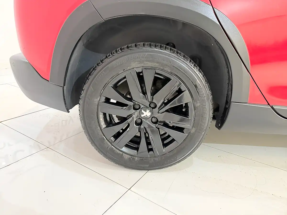 Used 2017 Peugeot 2008 Allure Red - Interior and Exterior details 11