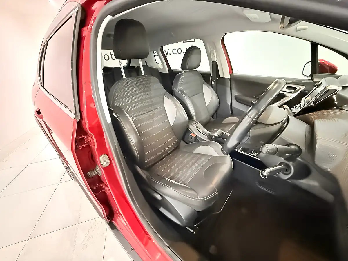 Used 2017 Peugeot 2008 Allure Red - Interior and Exterior details 14