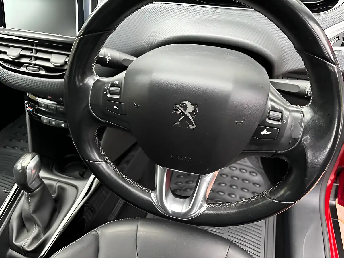 Used 2017 Peugeot 2008 Allure Red - Interior and Exterior details 14