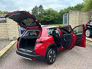 Used 2017 Peugeot 2008 Allure Red - Interior and Exterior details 19