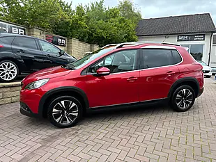 Used 2017 Peugeot 2008 Allure Red - Interior and Exterior details 5