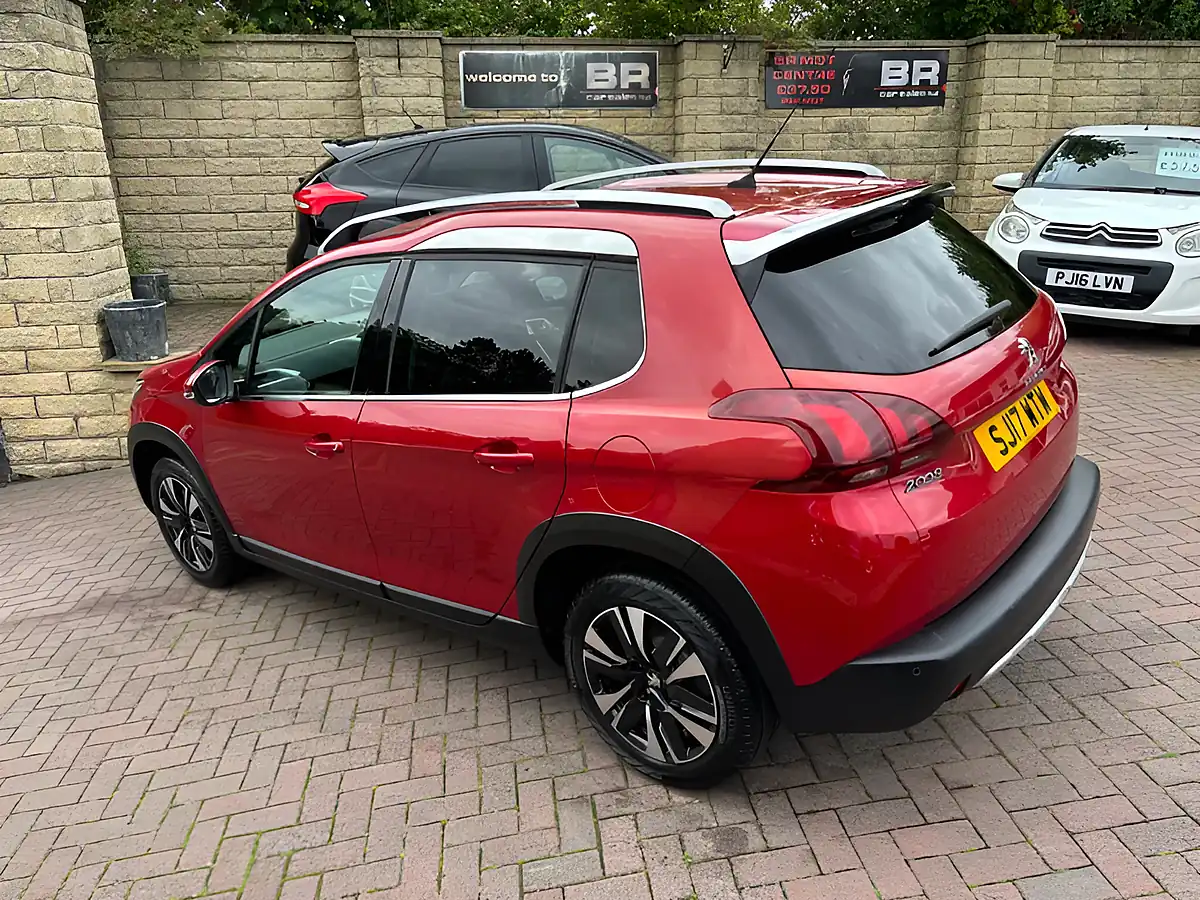 Used 2017 Peugeot 2008 Allure Red - Interior and Exterior details 7