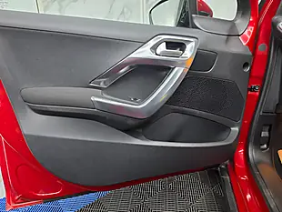 Used 2017 Peugeot 2008 Allure Red - Interior and Exterior details 17