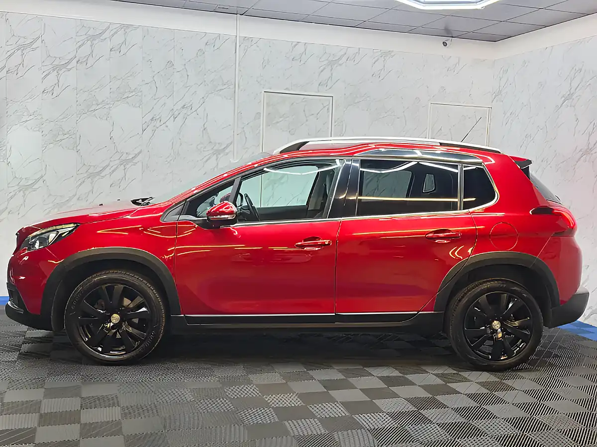 Used 2017 Peugeot 2008 Allure Red - Interior and Exterior details 8
