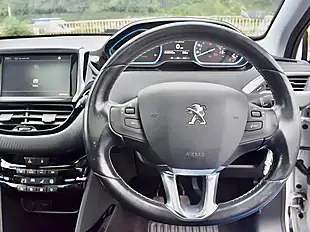Used 2017 Peugeot 2008 Allure White - Interior and Exterior details 13