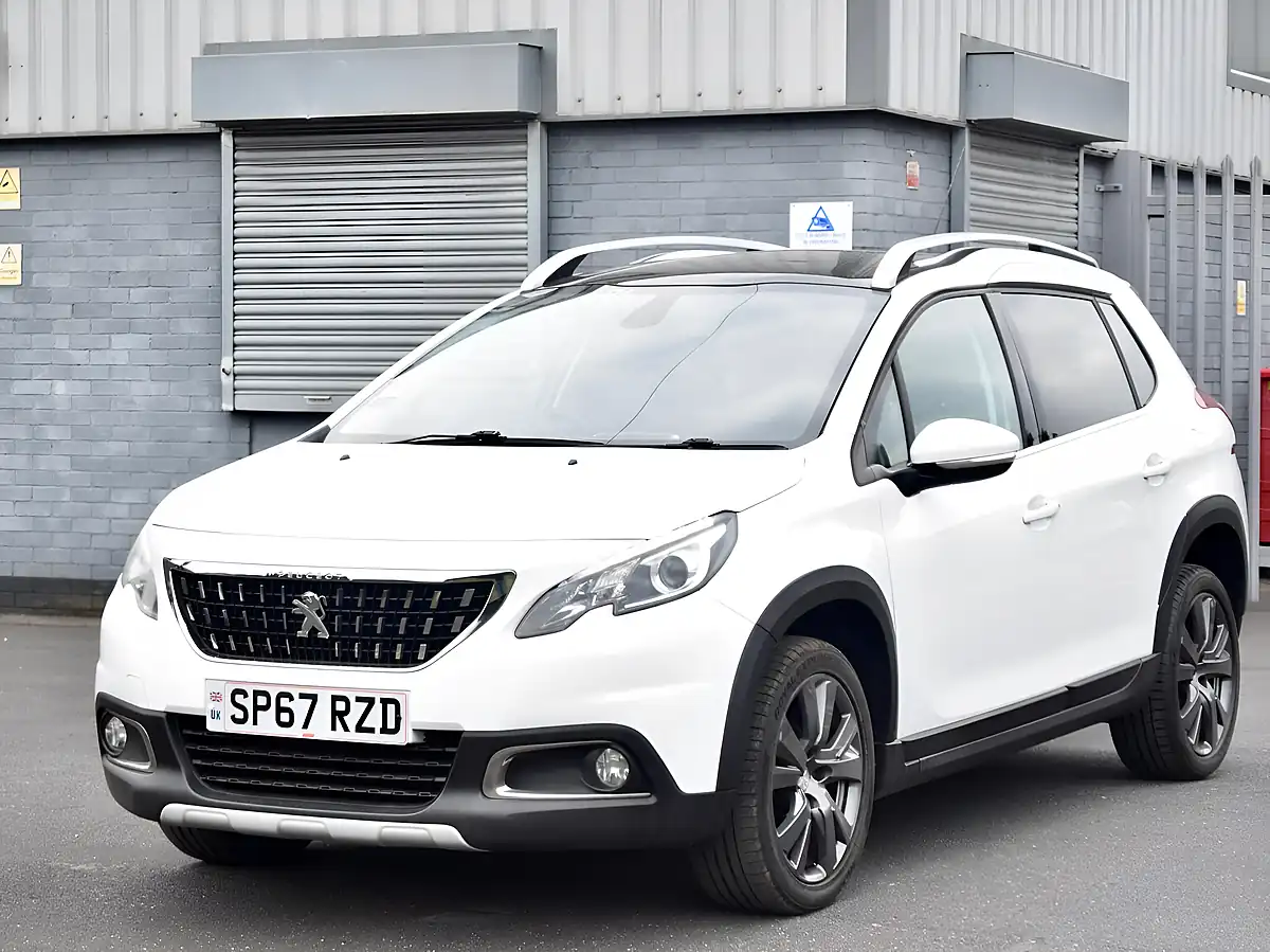 Used 2017 Peugeot 2008 Allure White - Interior and Exterior details 3