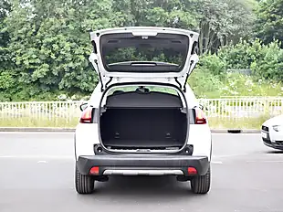 Used 2017 Peugeot 2008 Allure White - Interior and Exterior details 7