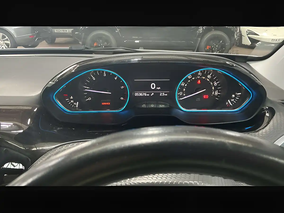 Used 2017 Peugeot 2008 Allure White - Interior and Exterior details 12