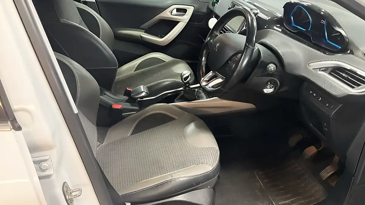 Used 2017 Peugeot 2008 Allure White - Interior and Exterior details 10