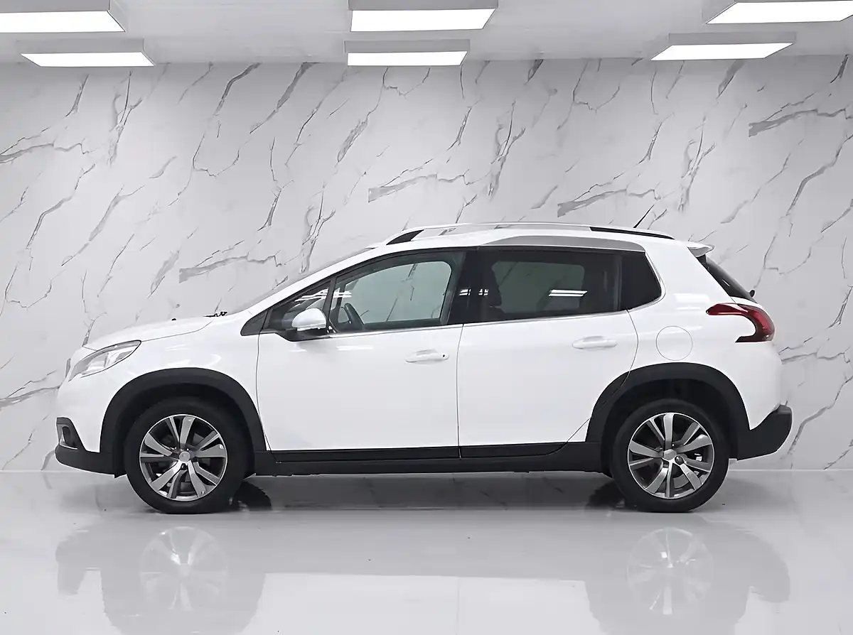 Used 2017 Peugeot 2008 Allure White - Interior and Exterior details 7