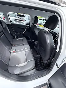 Used 2017 Peugeot 2008 Allure White - Interior and Exterior details 7