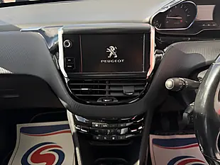 Used 2017 Peugeot 2008 Allure White - Interior and Exterior details 20