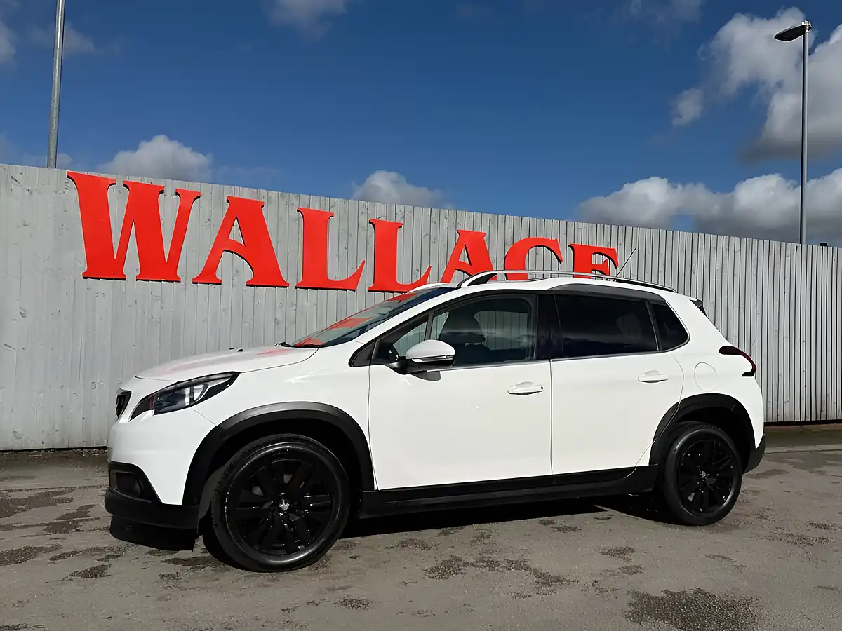 Used 2017 Peugeot 2008 Allure White - Interior and Exterior details 5