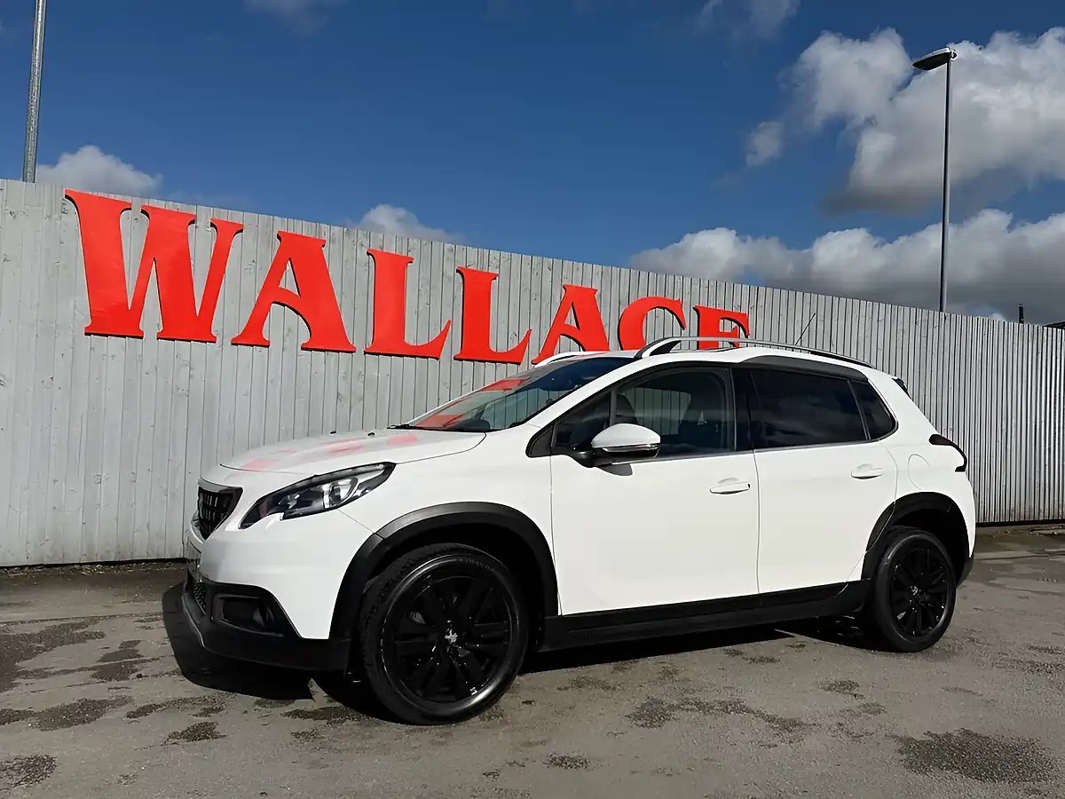 Used 2017 Peugeot 2008 Allure White - Interior and Exterior details 6