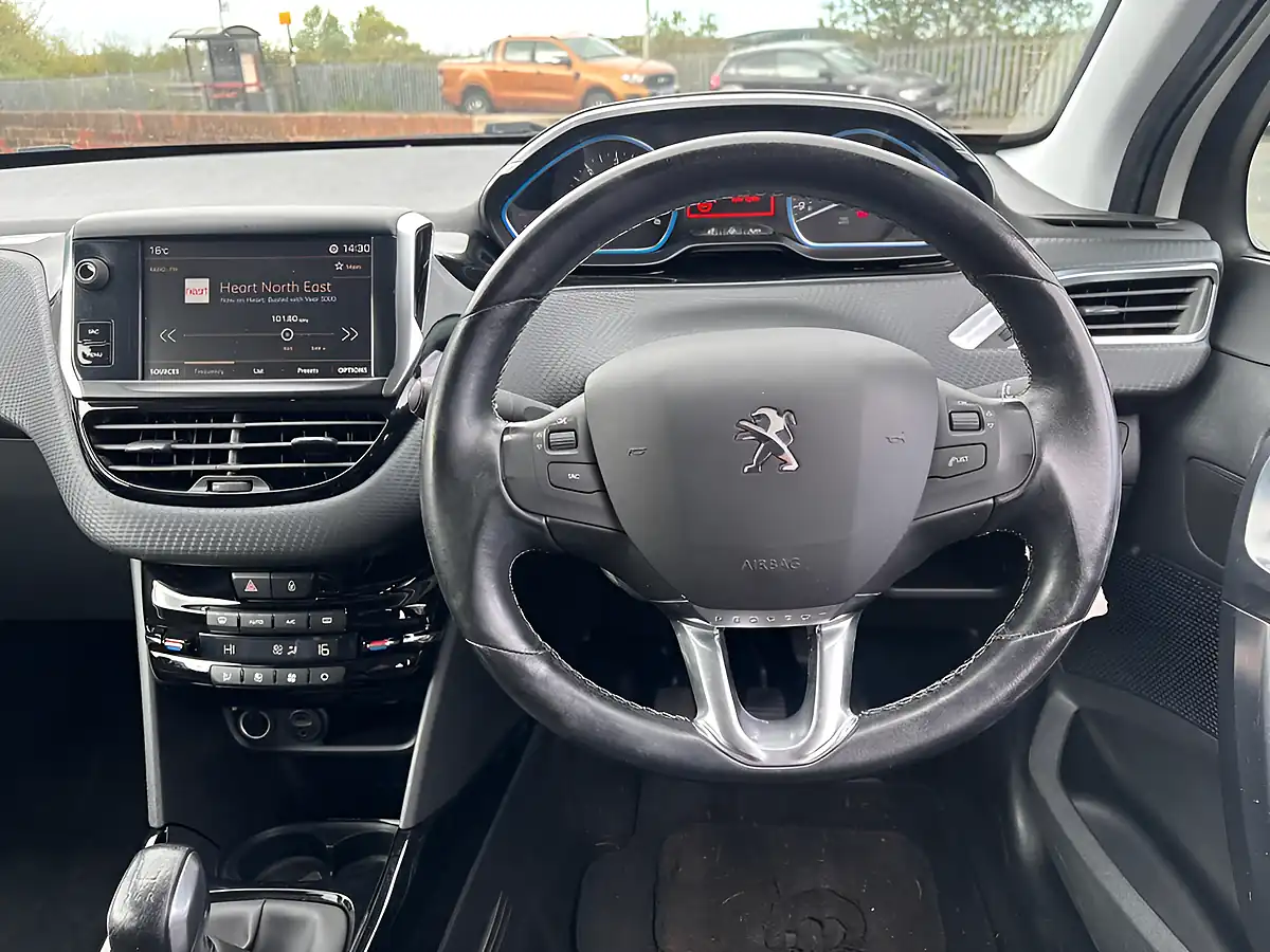 Used 2017 Peugeot 2008 Allure White - Interior and Exterior details 15