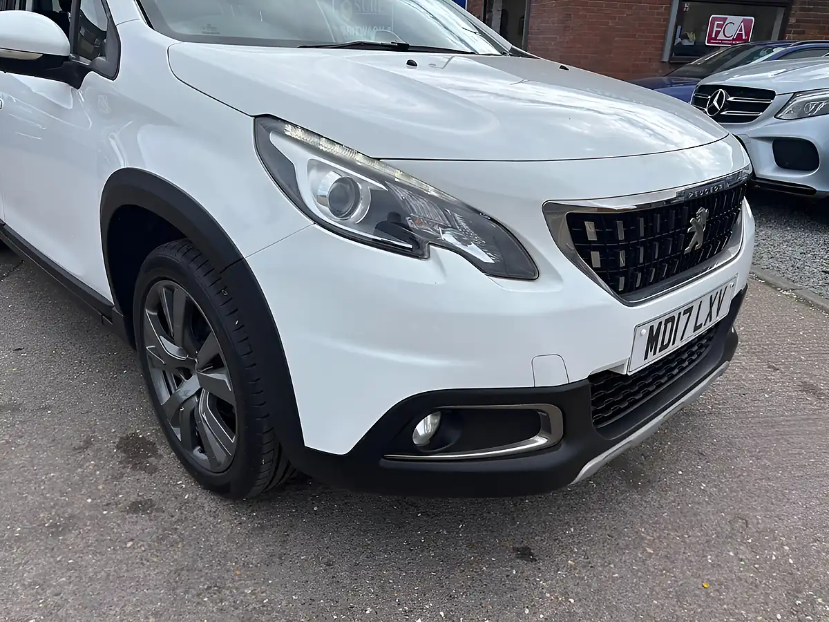 Used 2017 Peugeot 2008 Allure White - Interior and Exterior details 6