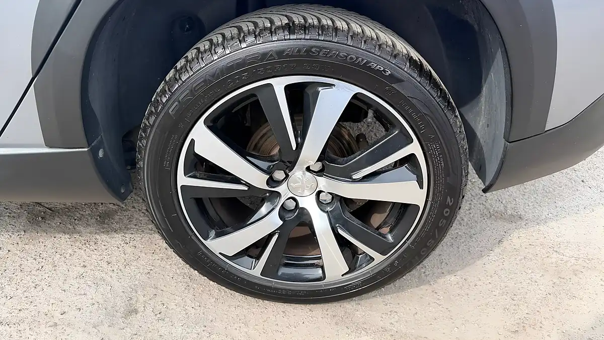 Used 2017 Peugeot 2008 GT Line Grey - Interior and Exterior details 19