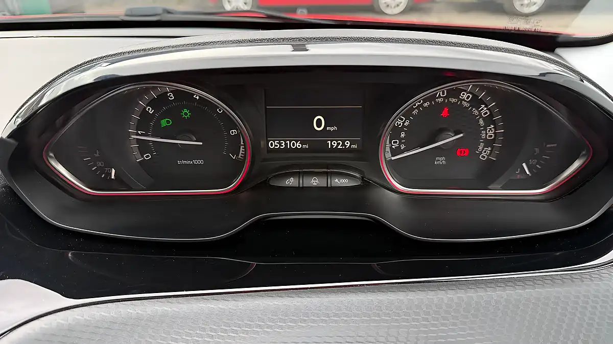 Used 2017 Peugeot 2008 GT Line Red - Interior and Exterior details 11