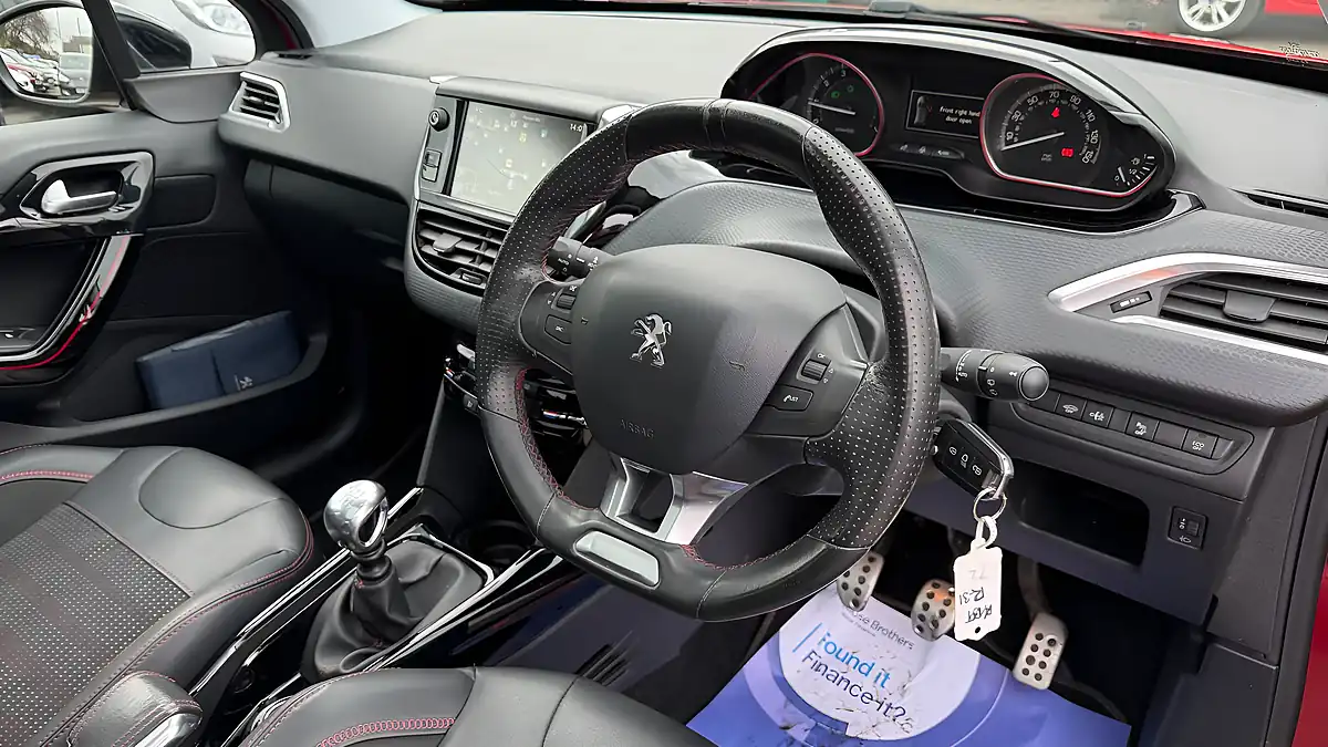 Used 2017 Peugeot 2008 GT Line Red - Interior and Exterior details 12