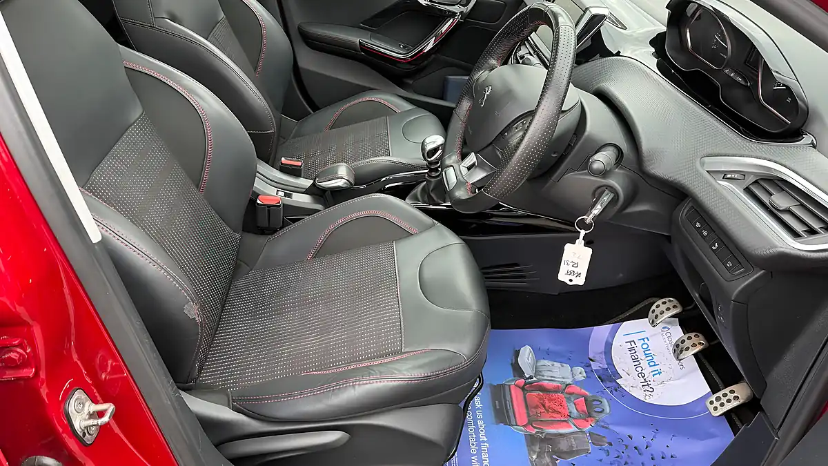 Used 2017 Peugeot 2008 GT Line Red - Interior and Exterior details 13