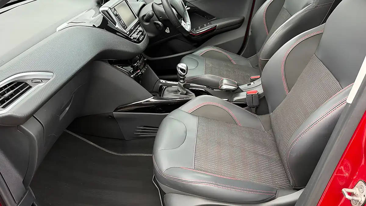 Used 2017 Peugeot 2008 GT Line Red - Interior and Exterior details 17