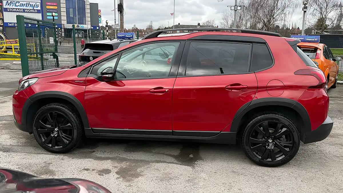 Used 2017 Peugeot 2008 GT Line Red - Interior and Exterior details 6