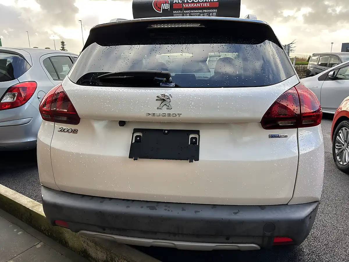 Used 2017 Peugeot 2008 GT Line White - Interior and Exterior details 5