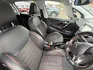 Used 2017 Peugeot 2008 GT Line White - Interior and Exterior details 9