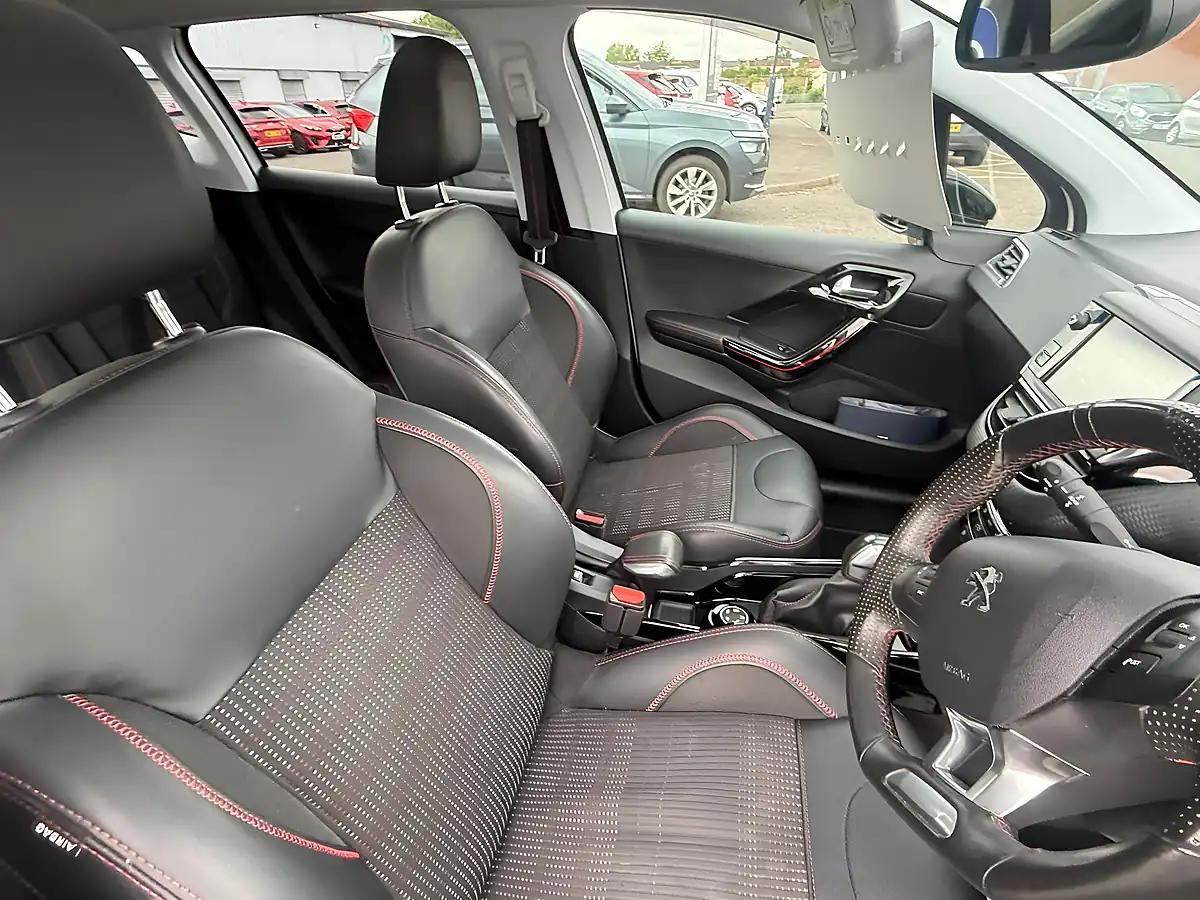 Used 2017 Peugeot 2008 GT Line White - Interior and Exterior details 9