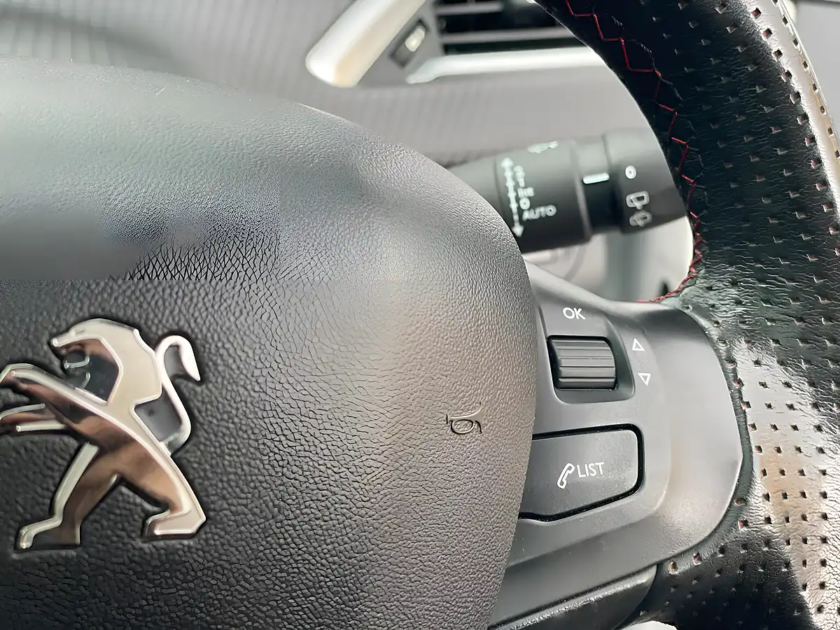 Used 2017 Peugeot 2008 GT Line White - Interior and Exterior details 19