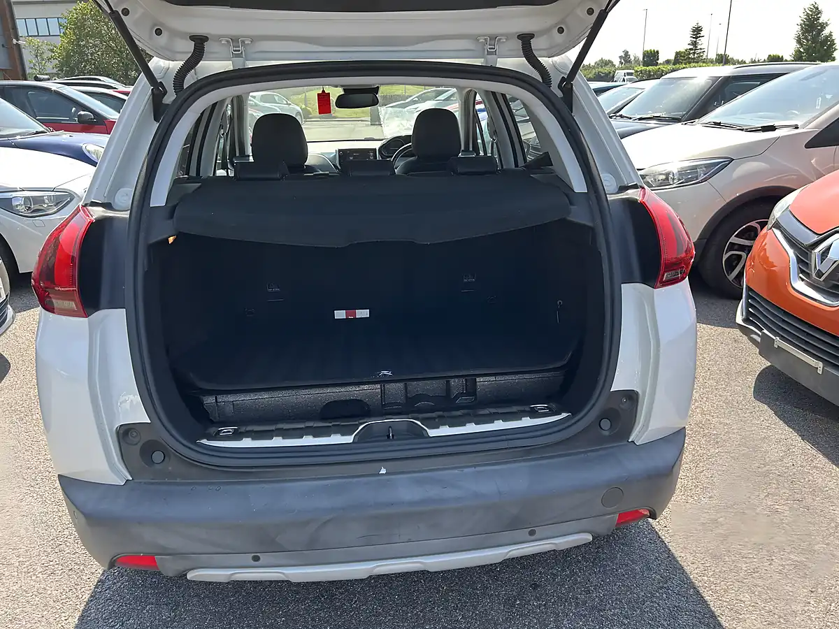Used 2017 Peugeot 2008 White - Interior and Exterior details 11