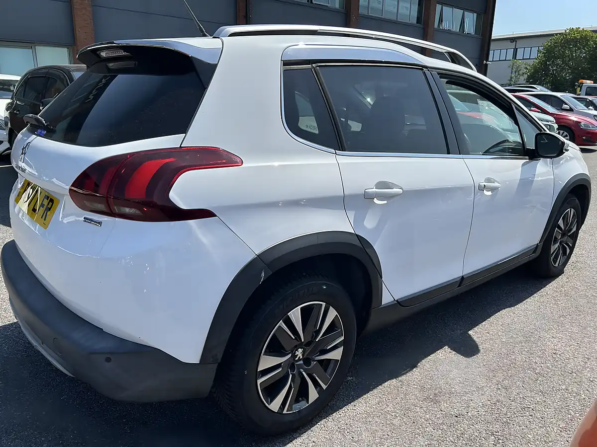 Used 2017 Peugeot 2008 White - Interior and Exterior details 5