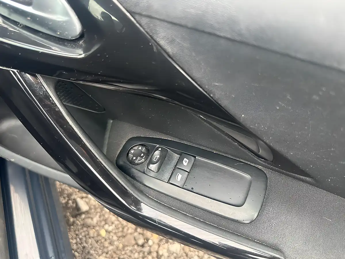 Used 2017 Peugeot 208 Access Grey - Interior and Exterior details 14