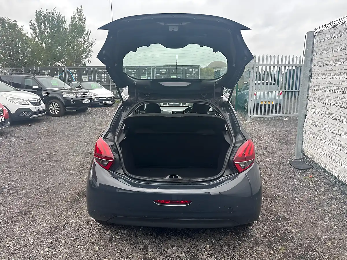 Used 2017 Peugeot 208 Access Grey - Interior and Exterior details 7